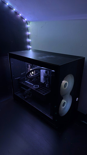 Rtx 5070 rysen x3d high - rysen,